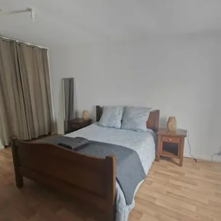 T2 Au Coeur Du Vieux Langon Appartement Langon  Buitenkant foto